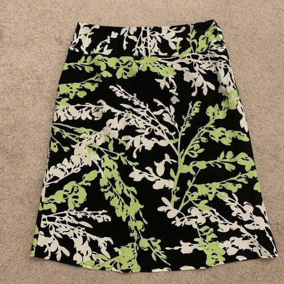 Cato. Sz 10. Linen/Rayon Skirt with Contoured Band. Lined. Zip. Stretch. B89 - Picture 1 of 3